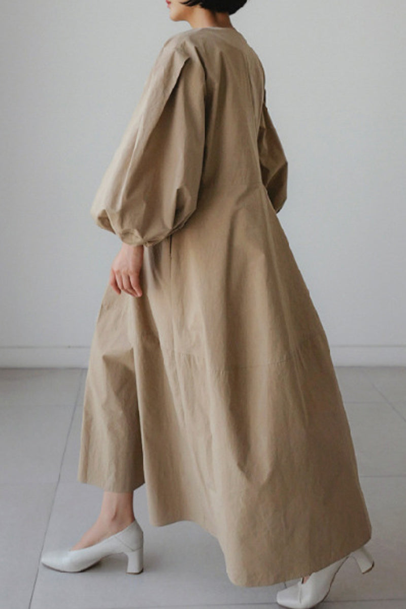 Sophisticated Dress with a Clean Classic Look
