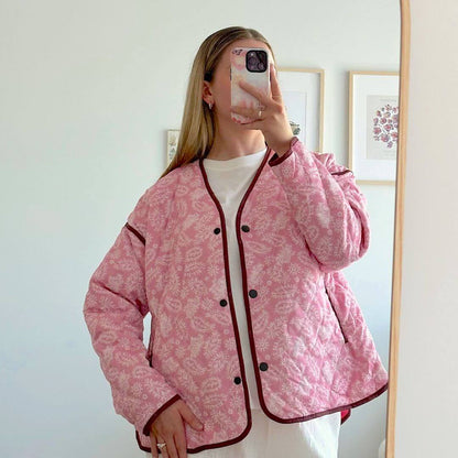 Effortlessly Elegant Jacket with a Timeless Design