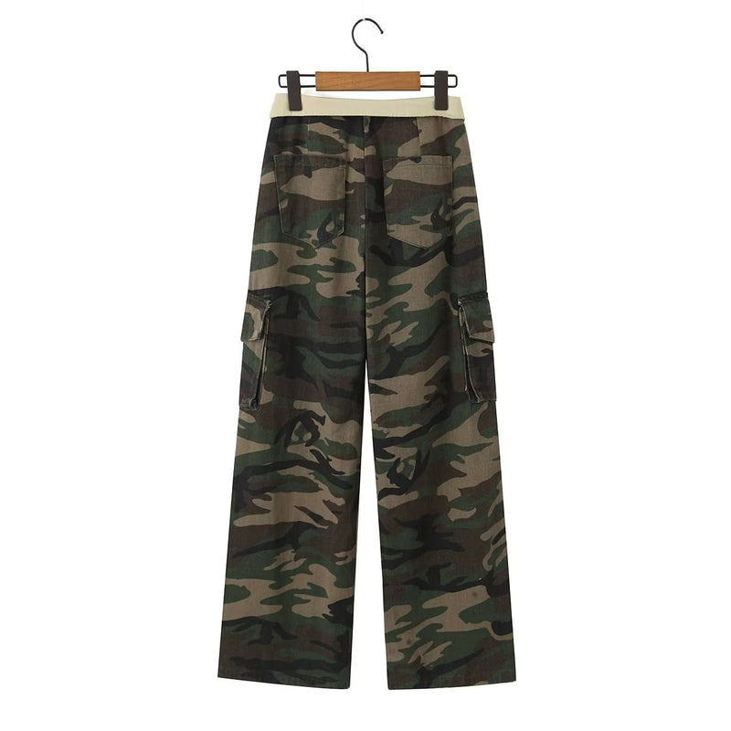 Polished Trousers with an Effortless Classic Look