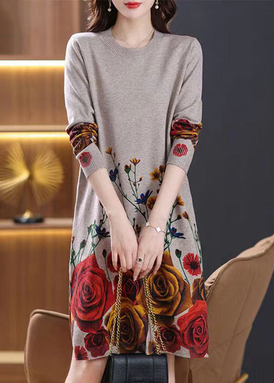 Classic Vintage Dress with a Flattering Fit
