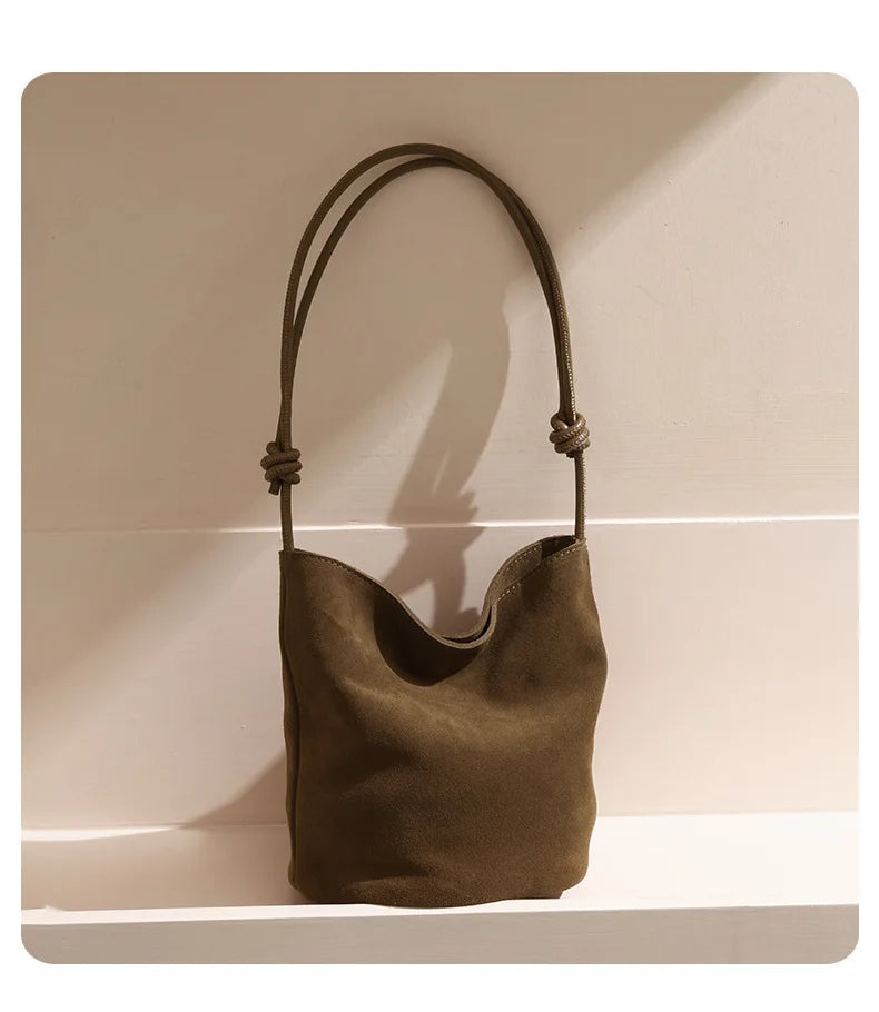 Classic Vintage Bag with a Flattering Fit
