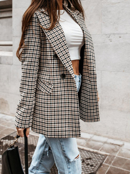 Gracefully Styled Coat for Any Occasion