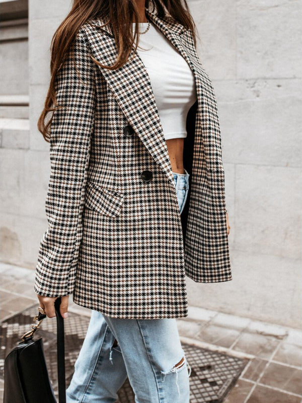 Gracefully Styled Coat for Any Occasion