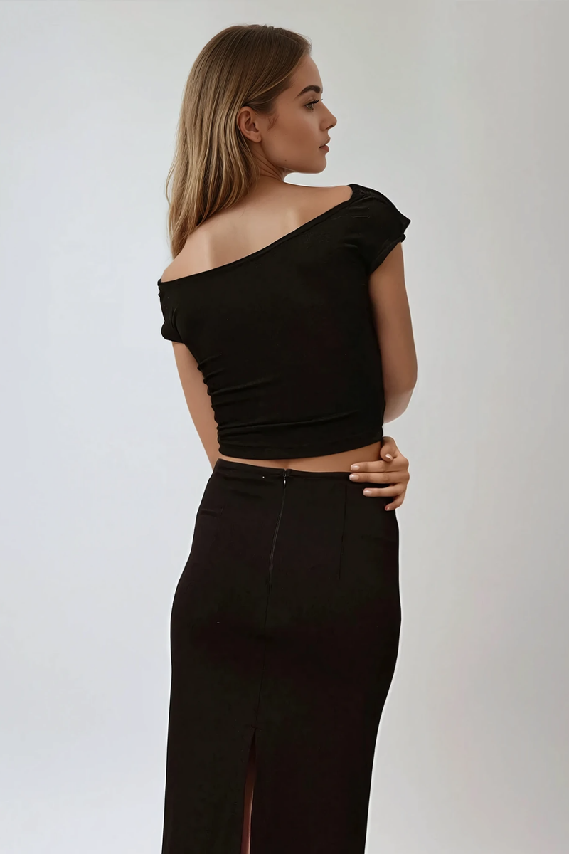 A Vintage Style Top with Delicate Timeless Details