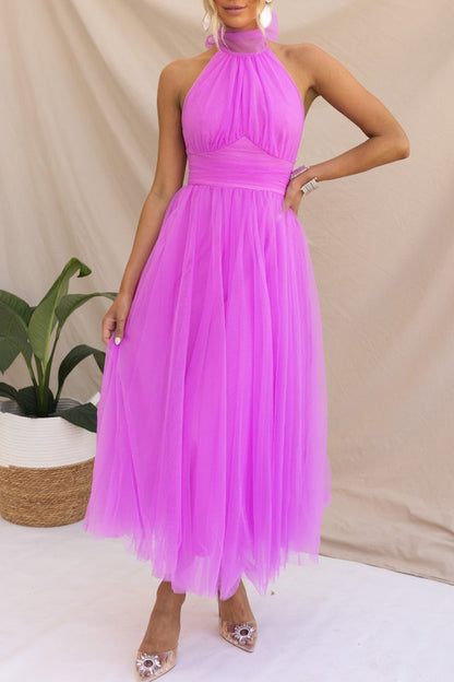 Sophisticated Dress with a Clean Classic Look