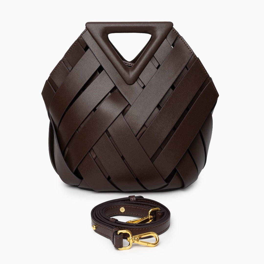 Well Tailored Bag with a Graceful Silhouette