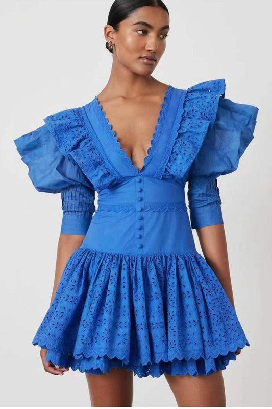 Gracefully Styled Dress for Any Occasion