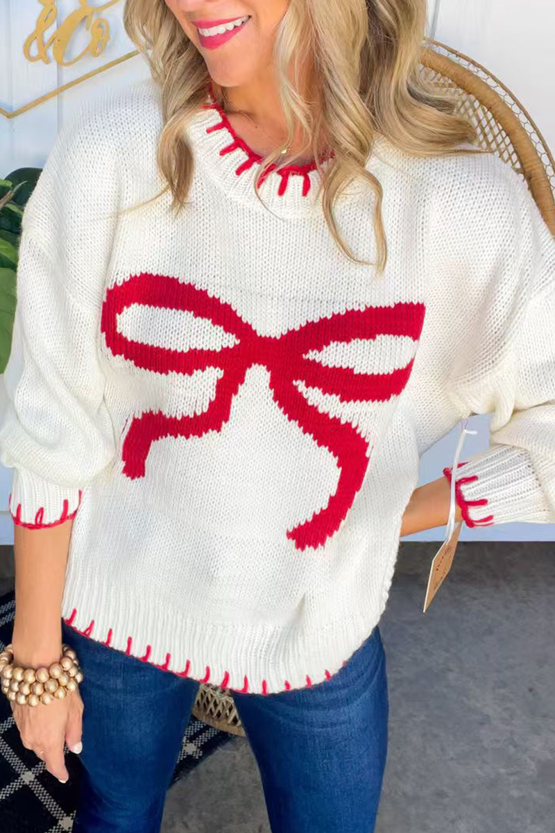 Well Tailored Sweater with a Graceful Silhouette