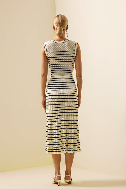 Sophisticated Dress with a Clean Classic Look
