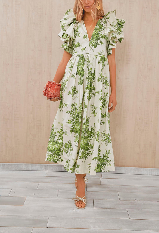 Gracefully Styled Dress for Any Occasion
