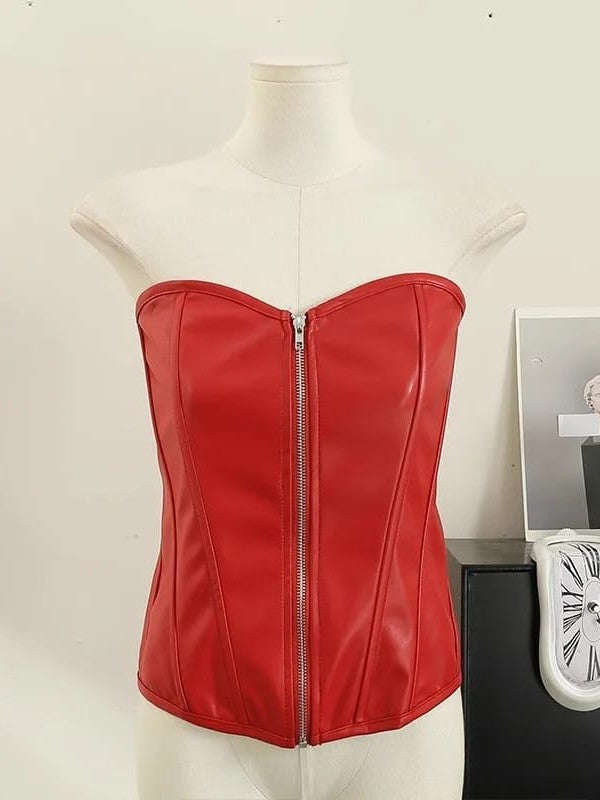 Well Tailored Top with a Graceful Silhouette