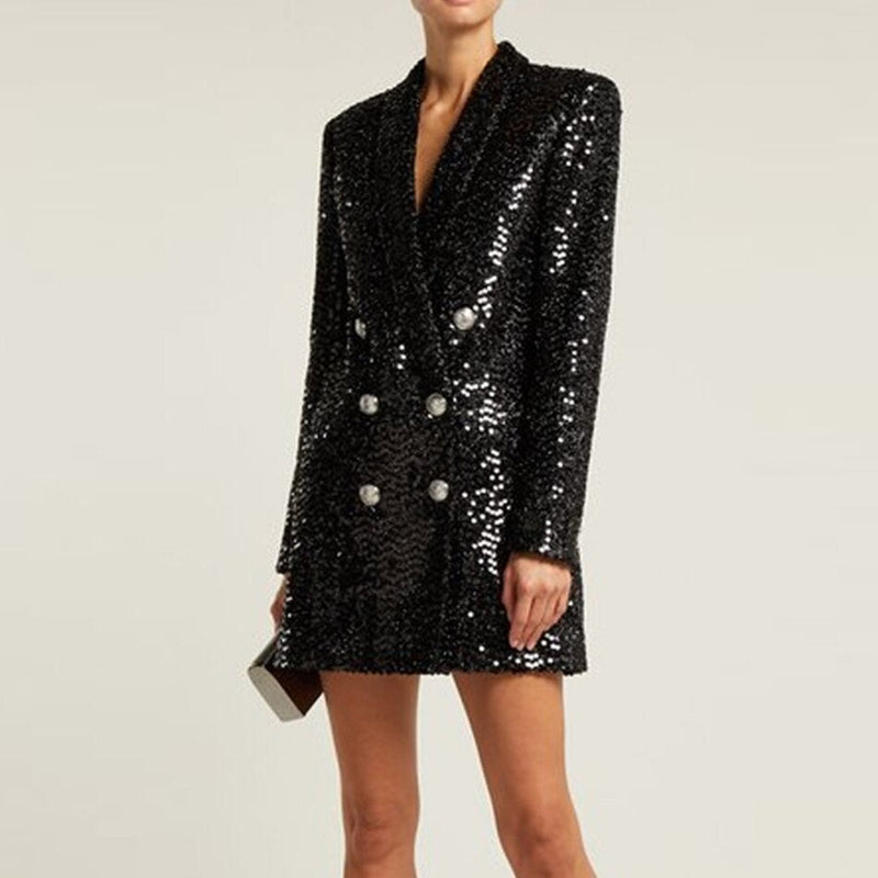 Sophisticated Garment with a Clean Classic Look