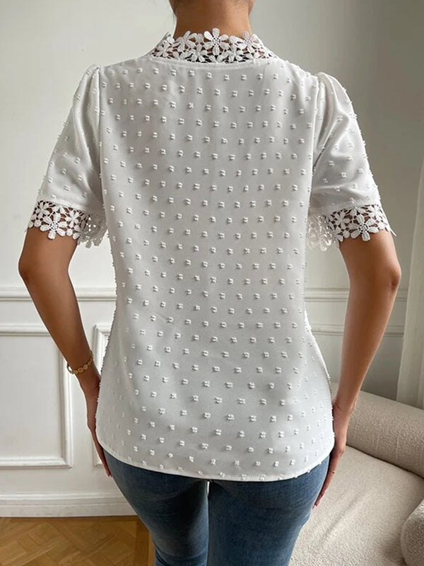 Sophisticated Blouse with a Clean Classic Look