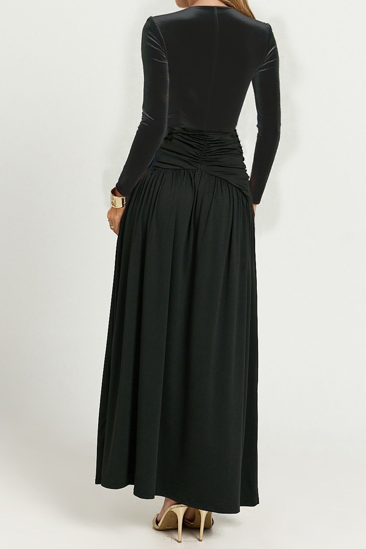 A Vintage Style Dress with Delicate Timeless Details