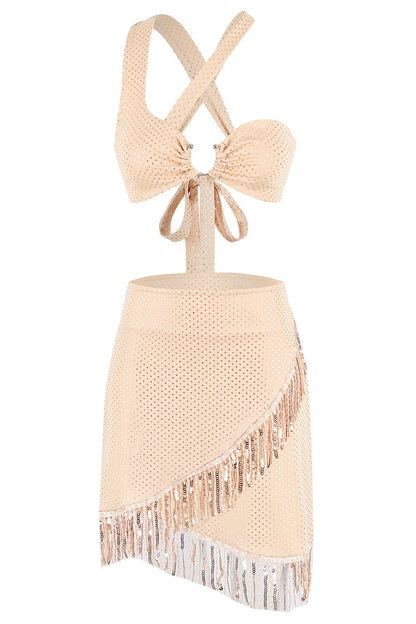 Sophisticated Garment with a Clean Classic Look