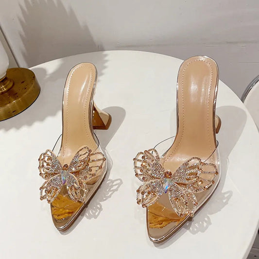 Polished Heels with an Effortless Classic Look