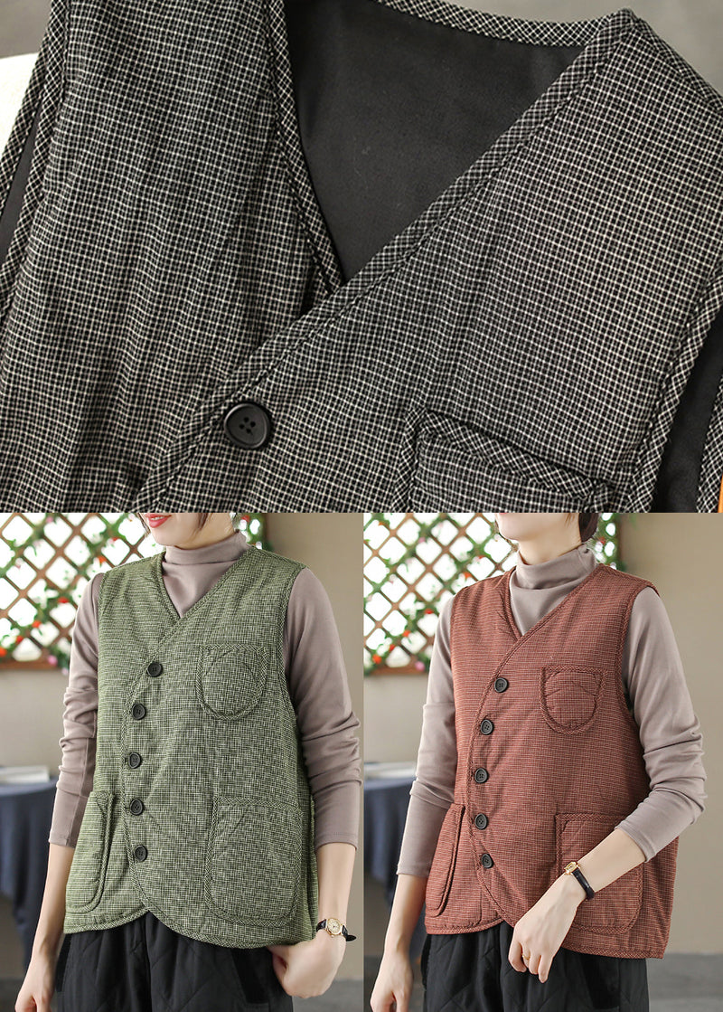 Sophisticated Garment with a Clean Classic Look