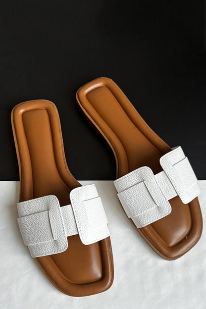 Classic Vintage Sandals with a Flattering Fit