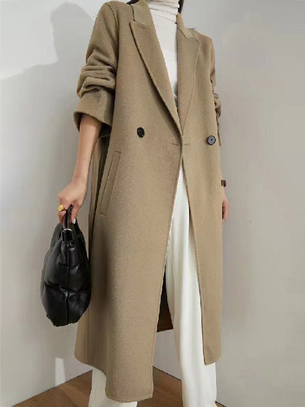 Classic Vintage Coat with a Flattering Fit