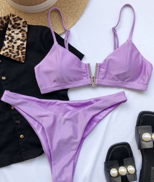 Beautifully Finished Bikini in a Timeless Design