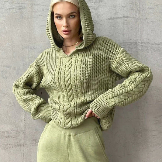 Effortlessly Elegant Sweater with a Timeless Design