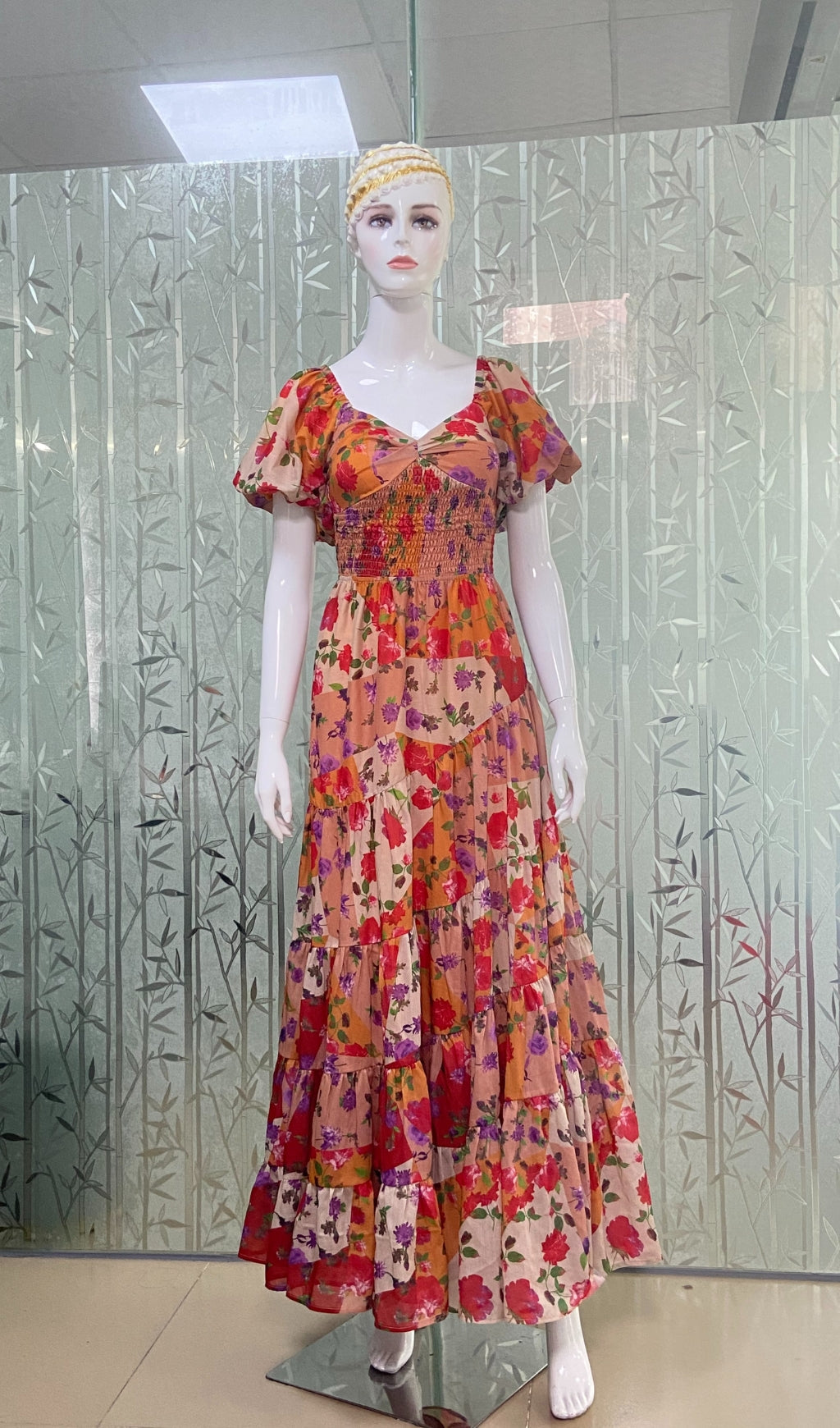 Gracefully Styled Dress for Any Occasion