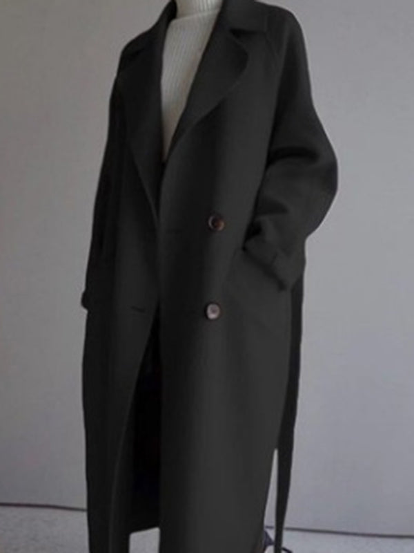 Beautifully Finished Coat in a Timeless Design