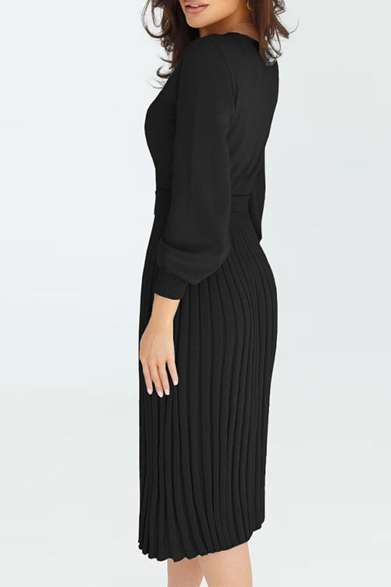 Beautifully Crafted Dress in a Classic Style