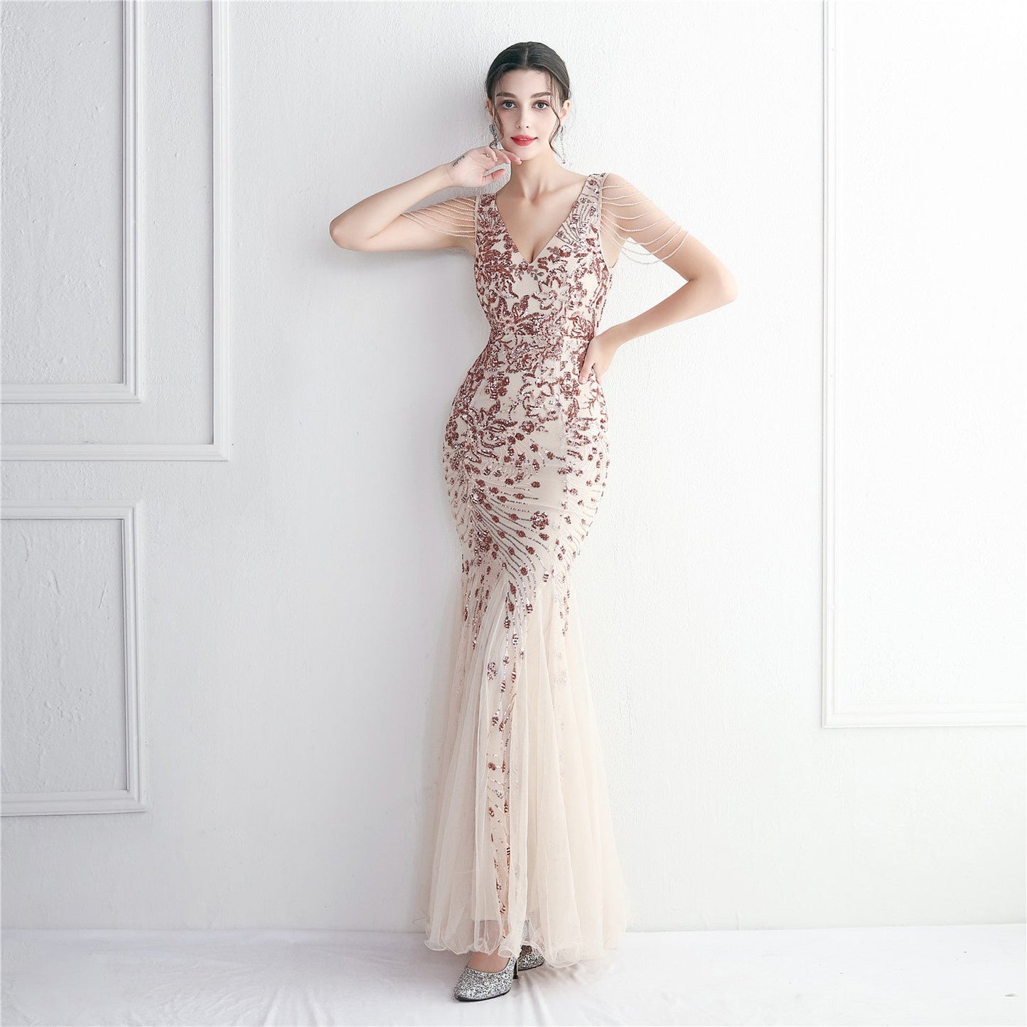 Gracefully Styled Dress for Any Occasion