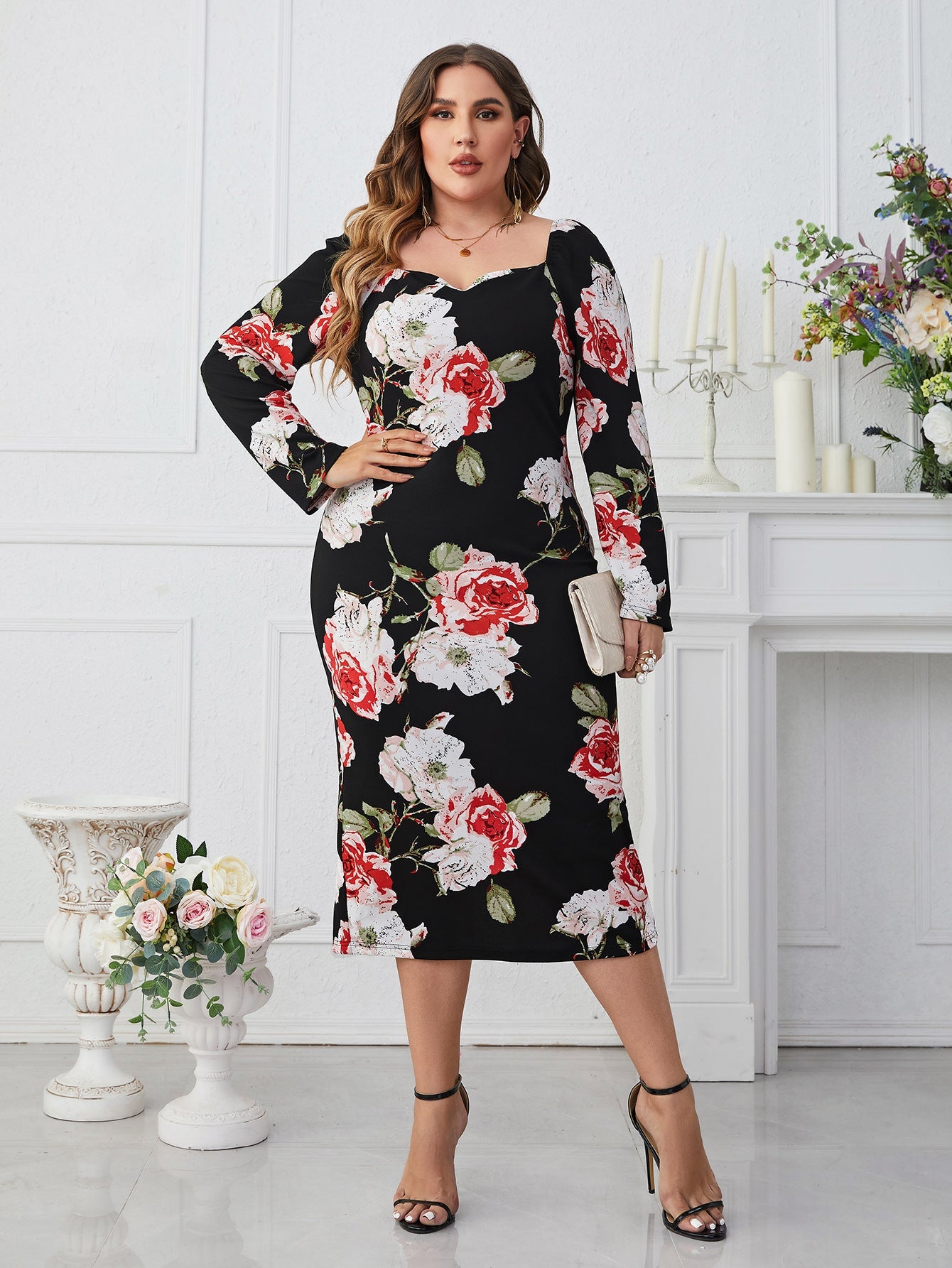 Beautifully Finished Dress in a Timeless Design