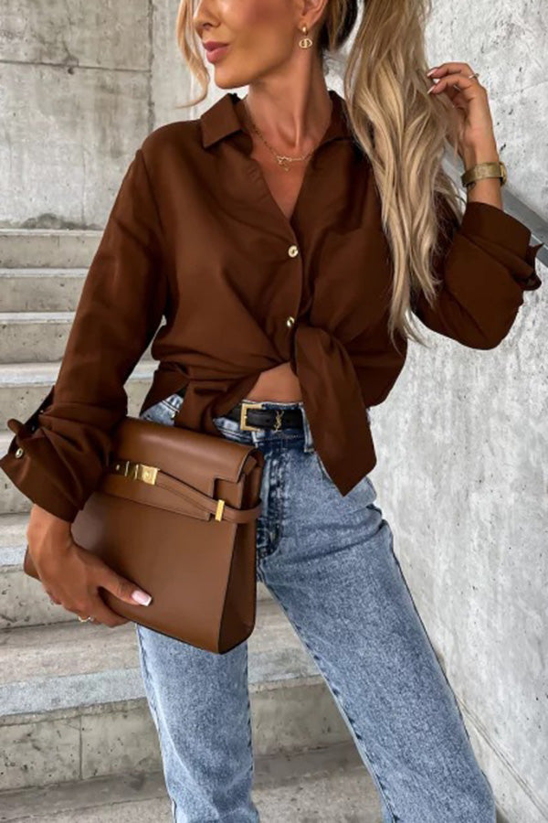 Effortlessly Elegant Blouse with a Timeless Design
