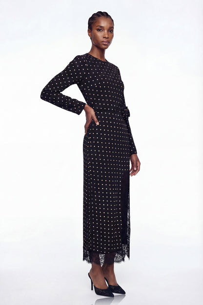 Sophisticated Dress with a Clean Classic Look