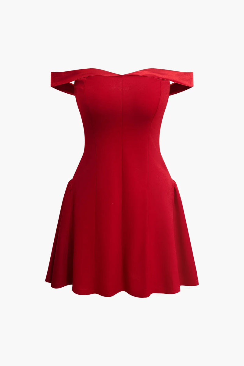 Gracefully Styled Dress for Any Occasion