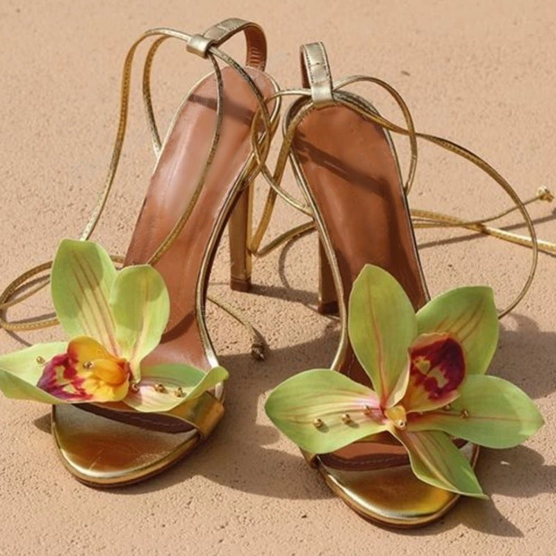 Well Tailored Sandals with a Graceful Silhouette