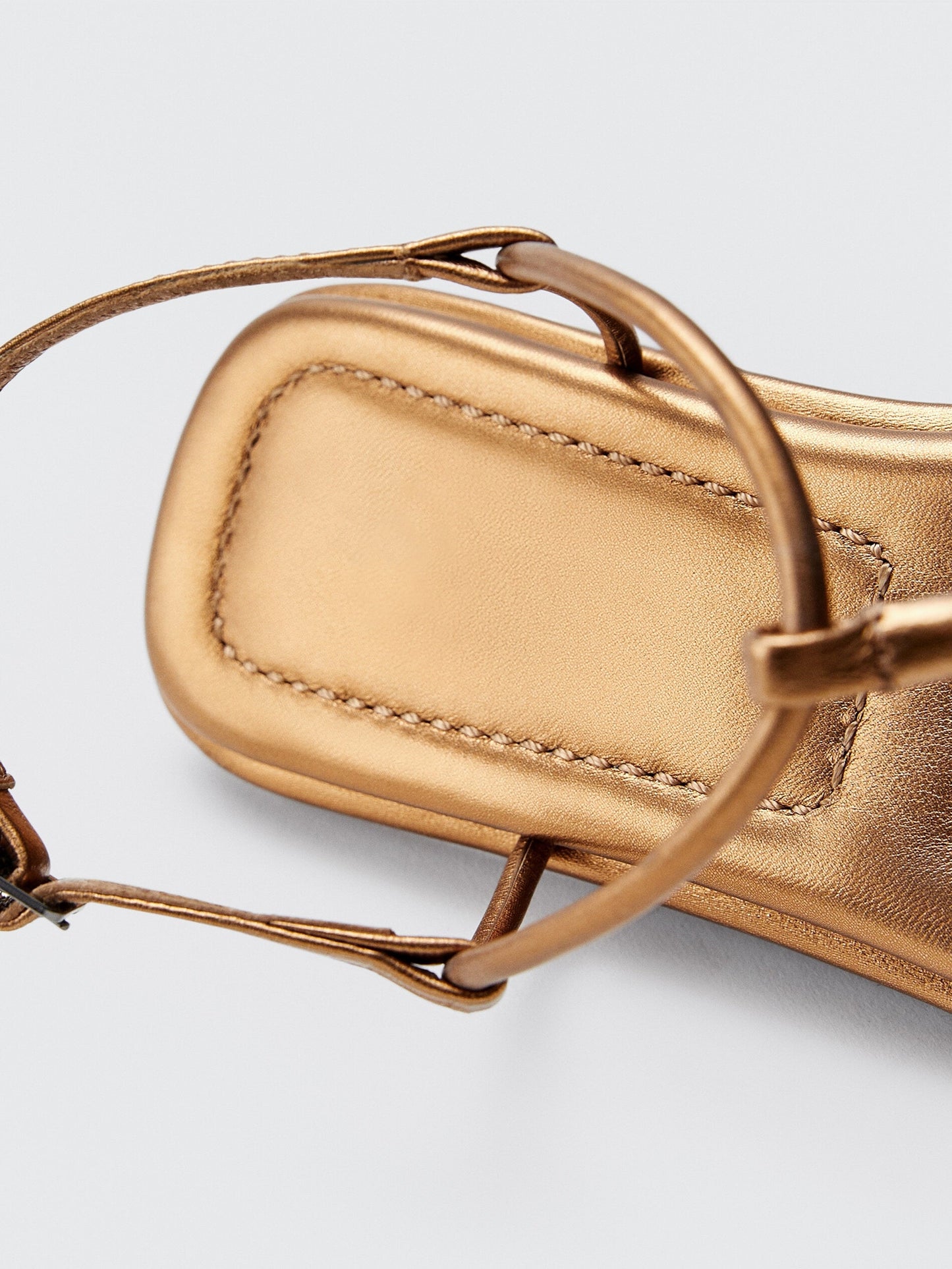 Polished Garment with an Effortless Classic Look