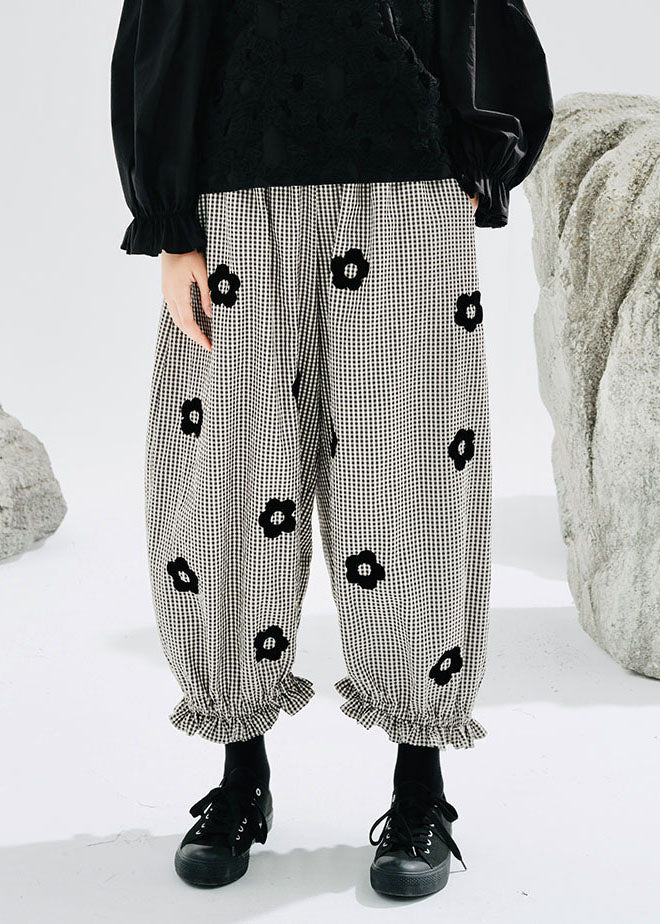 Well Tailored Pants with a Graceful Silhouette