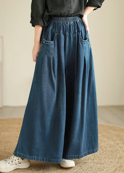 Effortlessly Elegant Pants with a Timeless Design