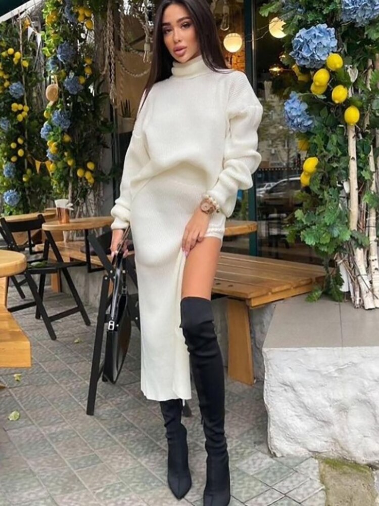 Gracefully Styled Sweater for Any Occasion