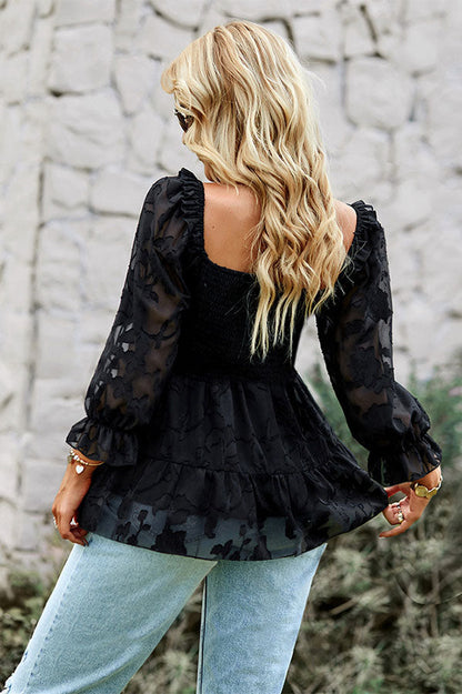 Effortlessly Elegant Blouse with a Timeless Design