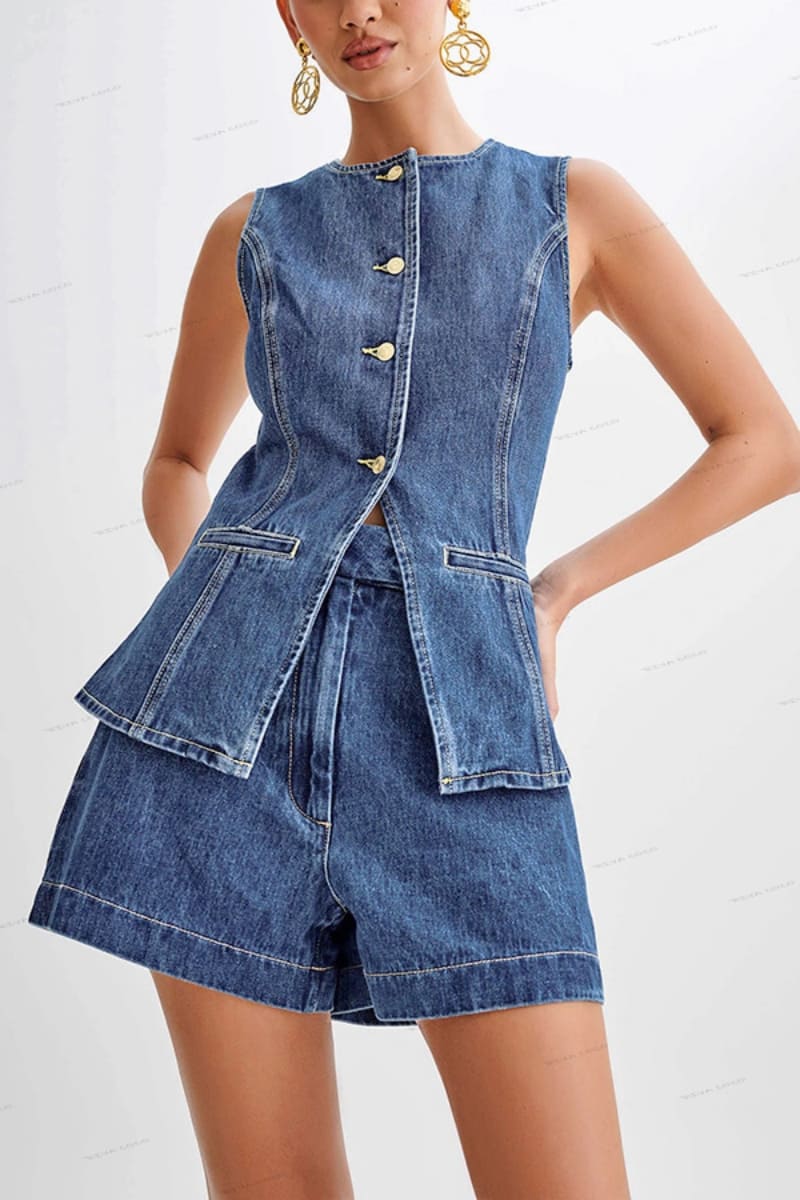 Gracefully Styled Garment for Any Occasion