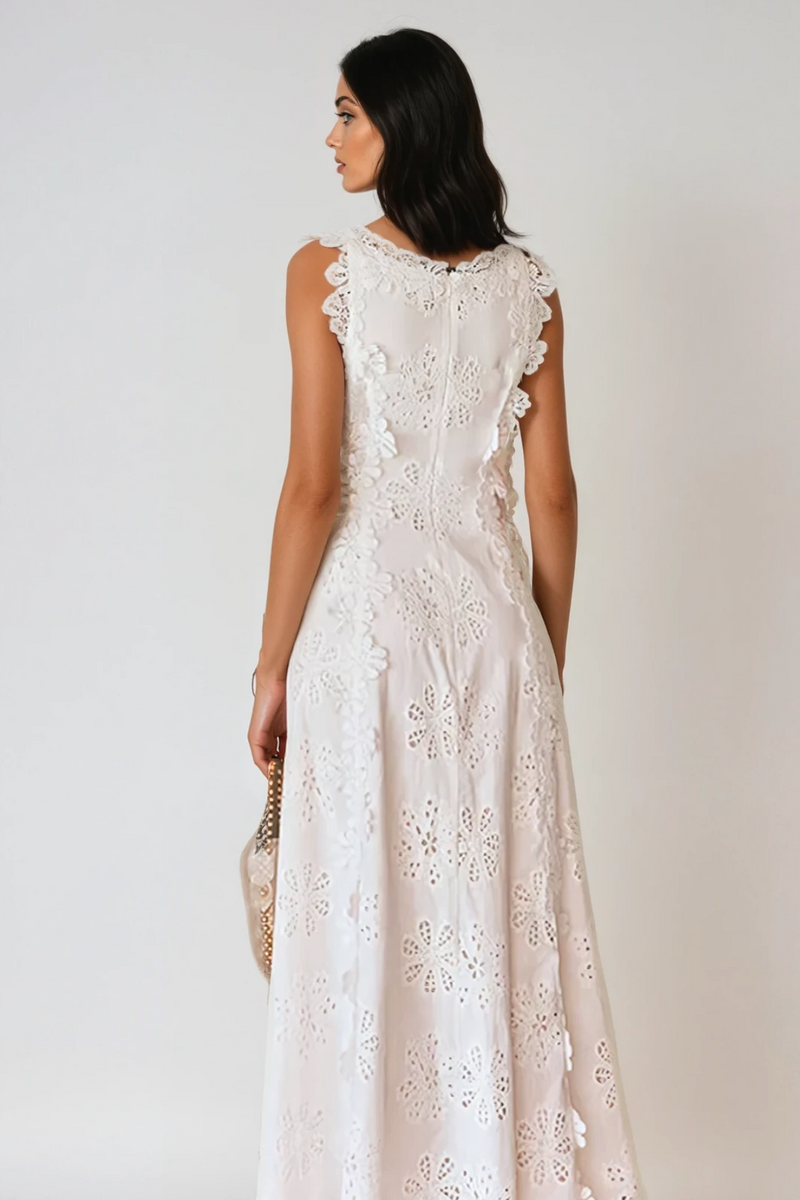 Polished Dress with an Effortless Classic Look