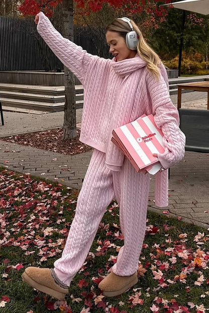 Elegantly Styled Pants for Everyday Wear