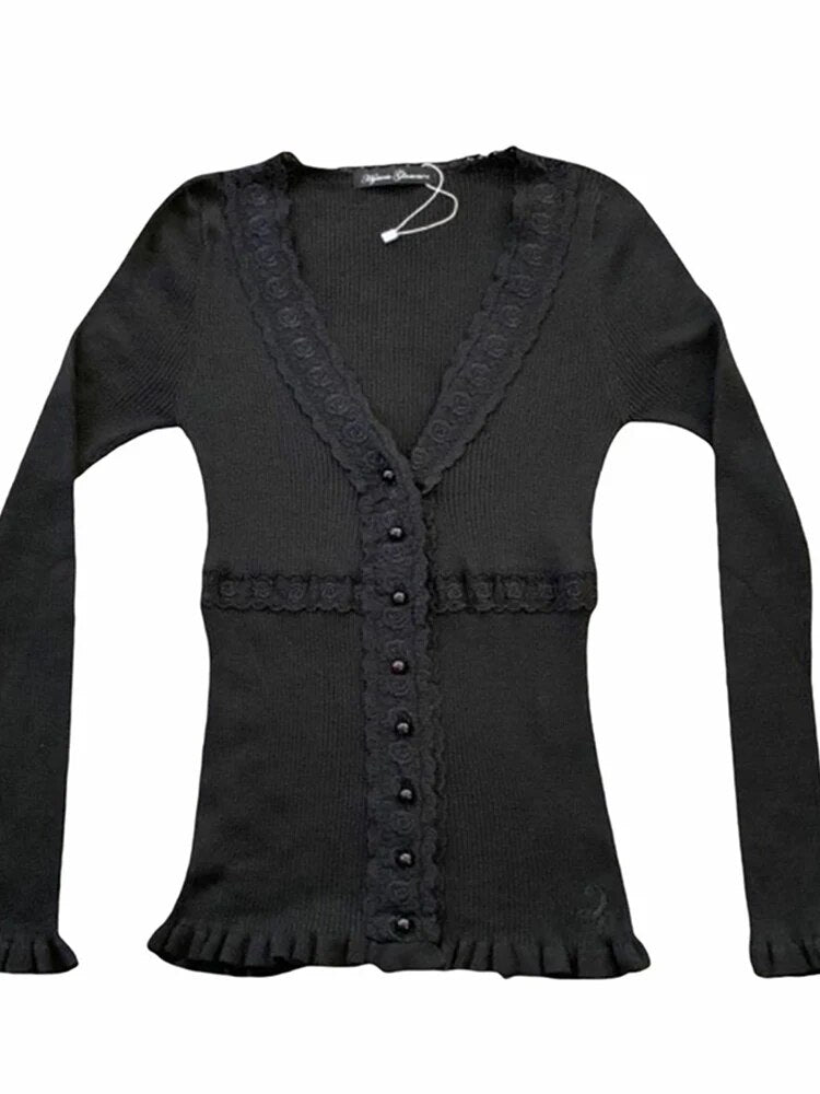 Well Tailored Shirt with a Graceful Silhouette