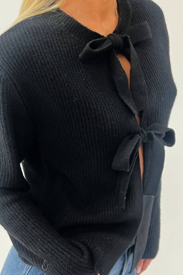 Gracefully Styled Garment for Any Occasion