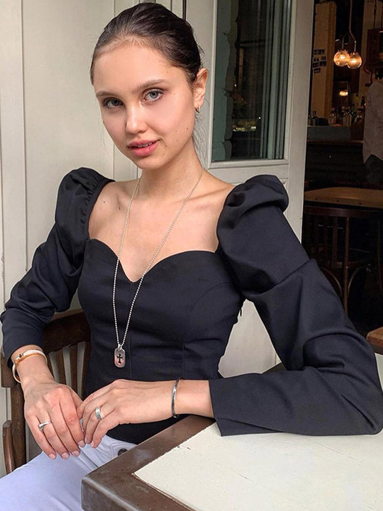 Sophisticated Blouse with a Clean Classic Look