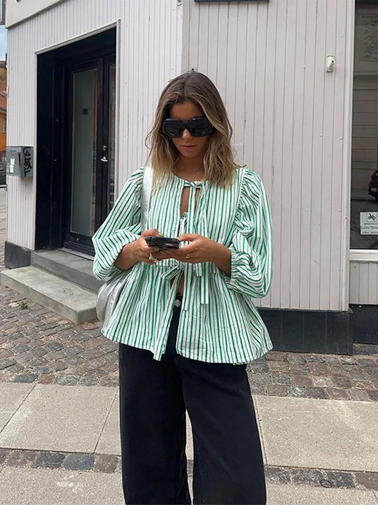 Effortlessly Elegant Shirt with a Timeless Design