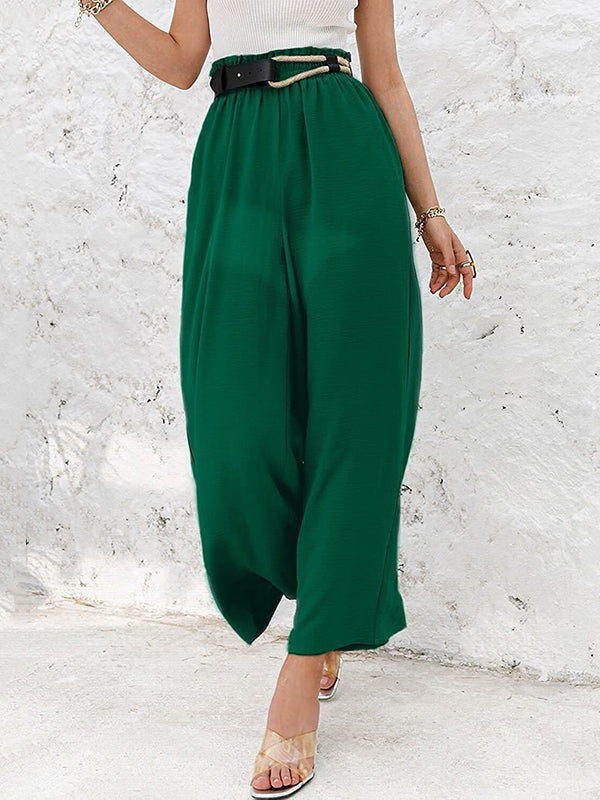 Effortlessly Elegant Pants with a Timeless Design