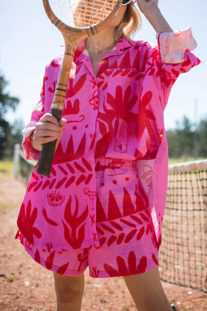 Classic Vintage Shirt with a Flattering Fit