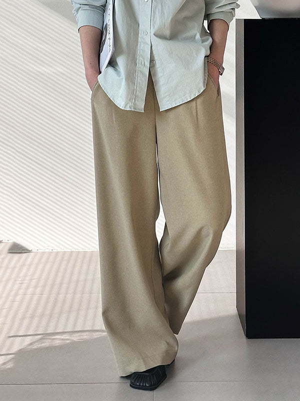 Well Tailored Pants with a Graceful Silhouette