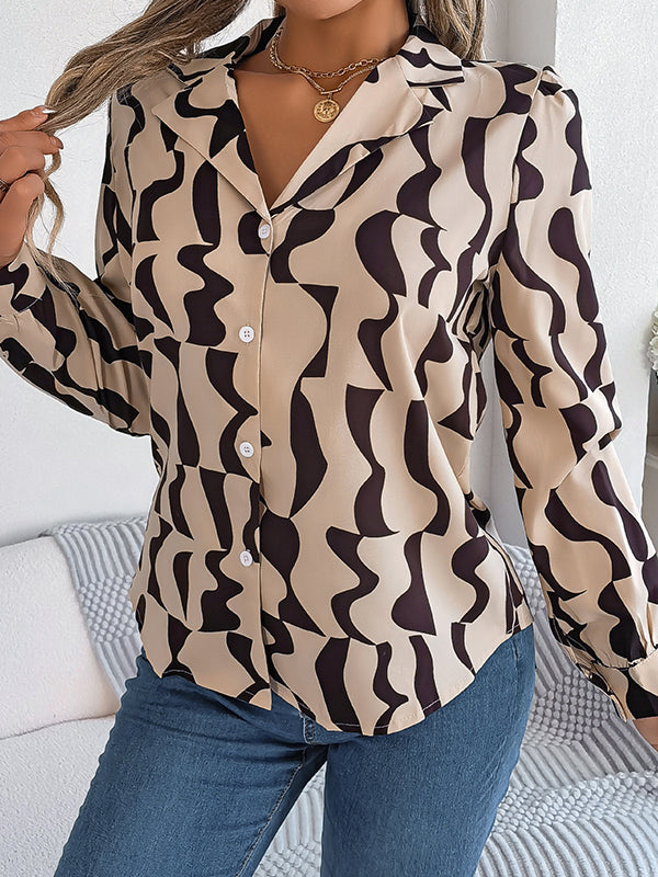 Classic Vintage Blouse with a Flattering Fit